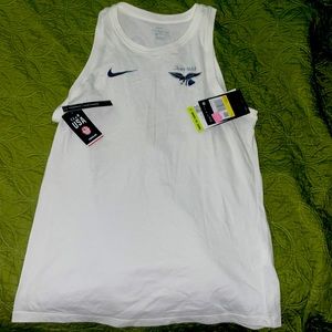Nike sport shirt no sleeve
